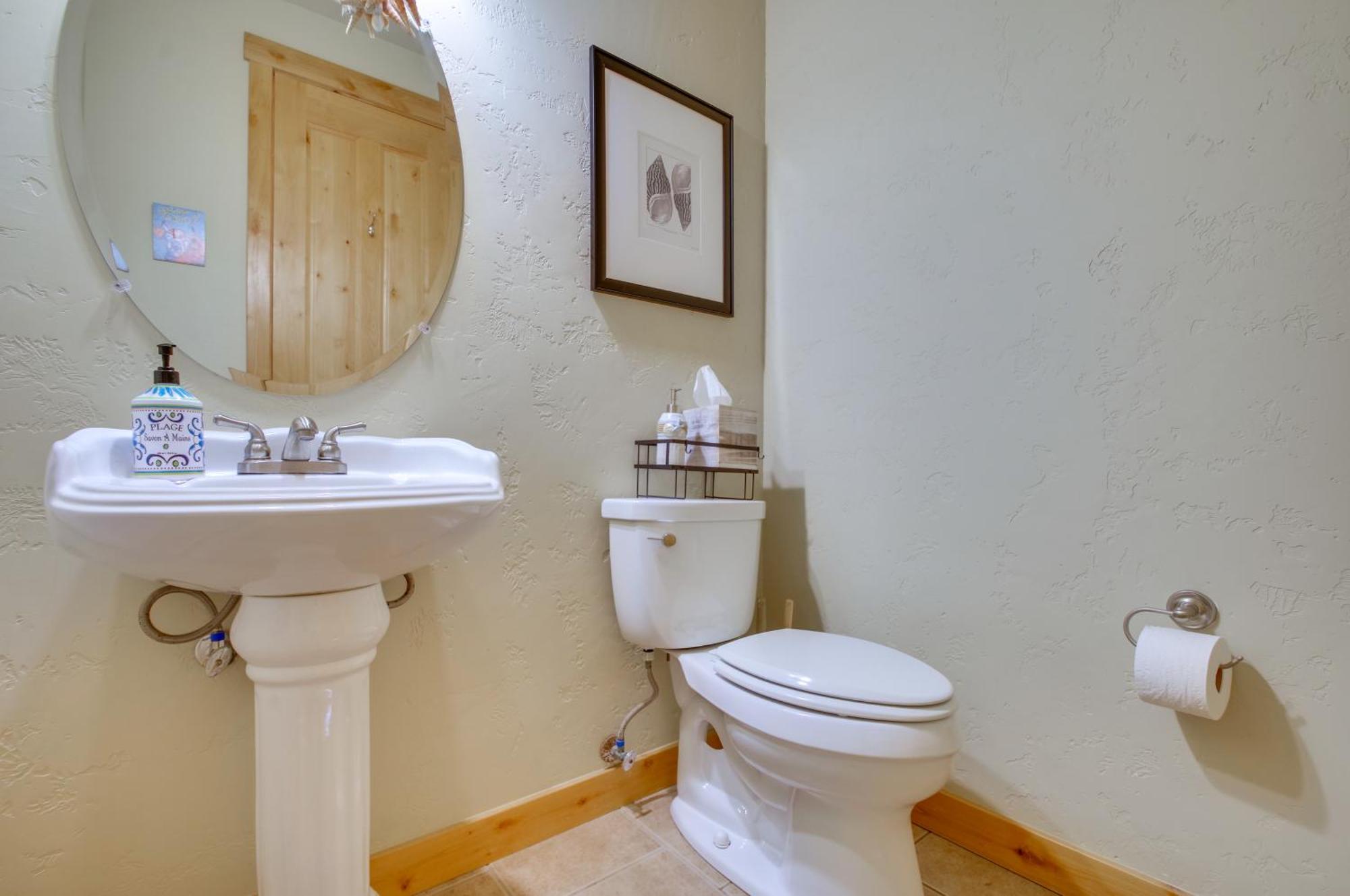 Quiet Waterfront Escape With Hot Tub And Beach Access! Gold Beach Esterno foto